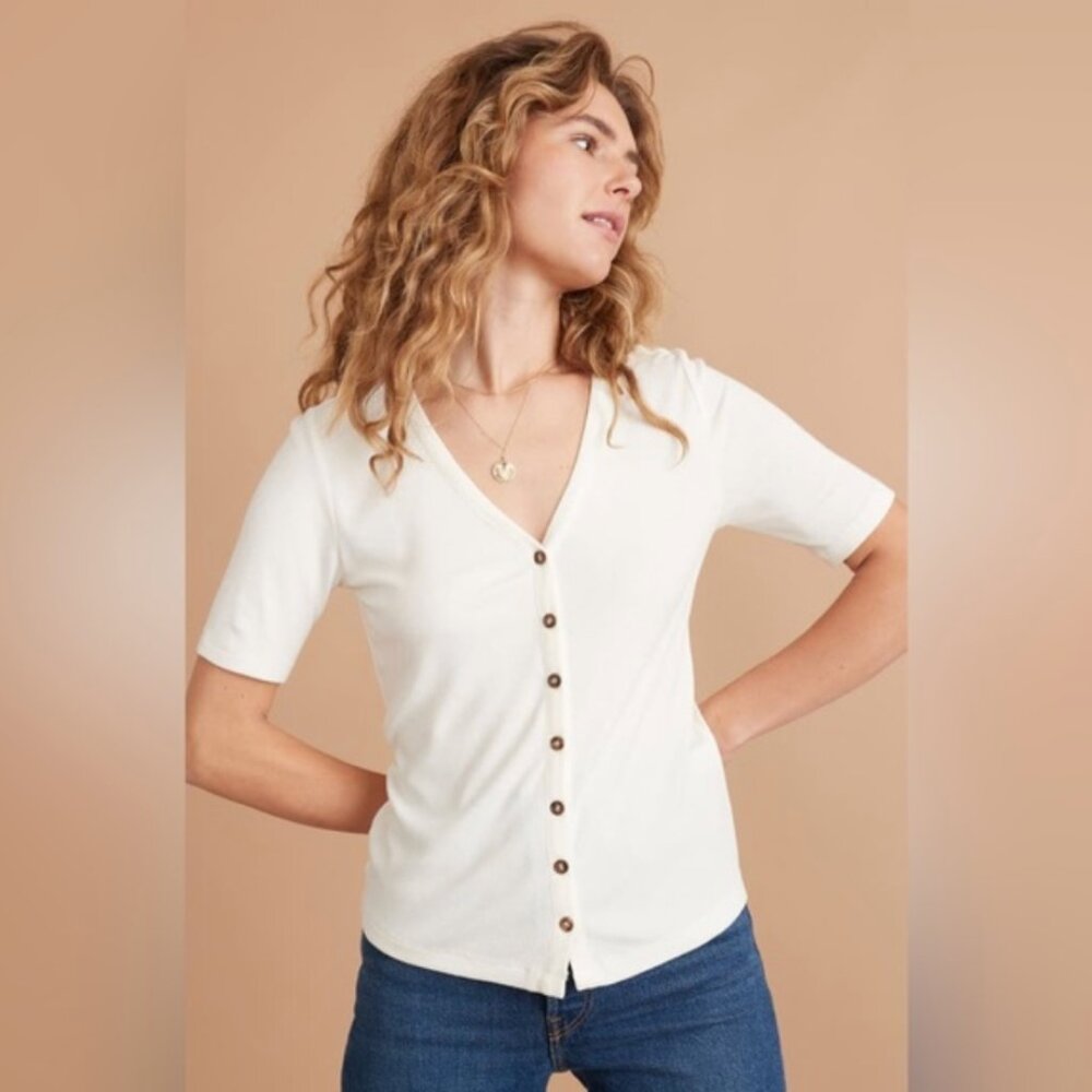 Marine Layer Lexi Cream V Neck Ribbed Fitted Short Sleeve Button Down - Size L